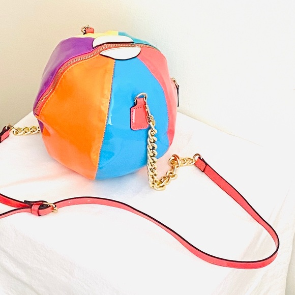 Aldo Handbags - ALDO NEW BEACH BALL PURSE